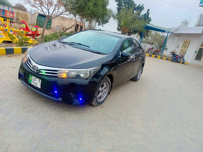 Toyota Corolla XLI 2015 model urgent sale. 2