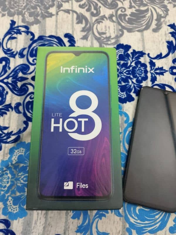 Infinix Hot 8 lite with box 3