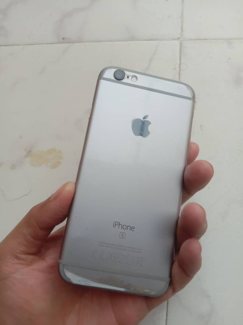 Apple iPhone 6S 3