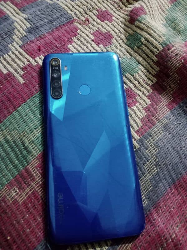 realme 5 4/64 gb 3