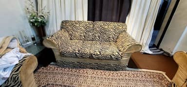 7 seater sofa tiger print