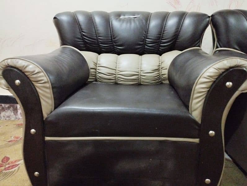 good condition leather sofa set 0