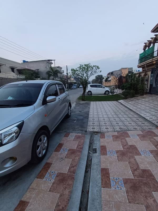 10 Marla Facing Park Brand New Luxury Spanish House Available For Sale In Architect Engineers Housing Society Prime Location Near UCP University, Shaukat Khanum Hospital, Emporium Mall 2