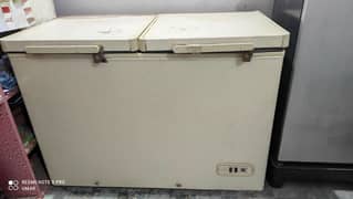 Dawlance double door freezer