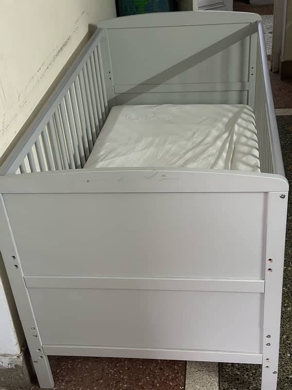 imported big kids bed from UK Birmingham with mattress 2