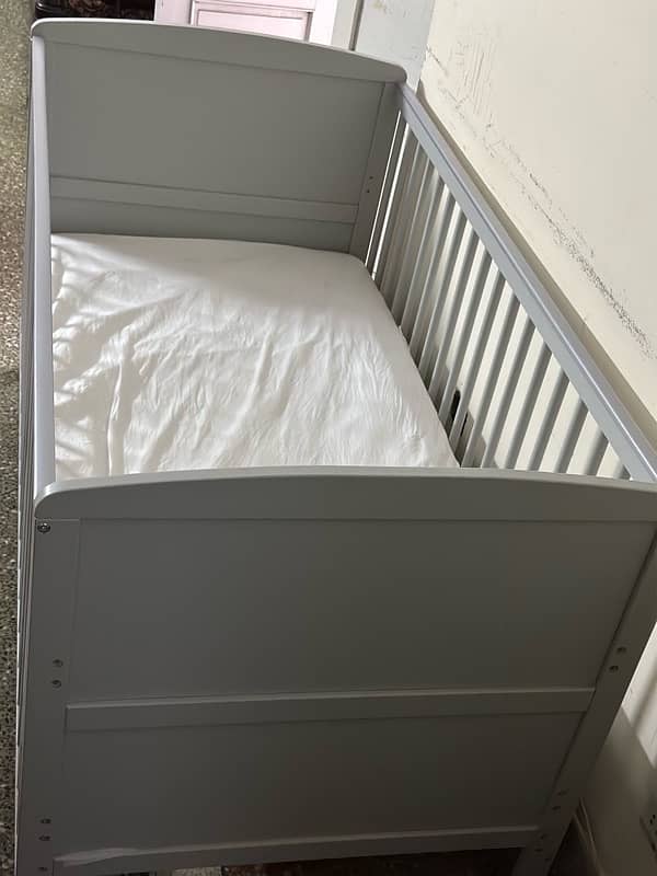 imported big kids bed from UK Birmingham with mattress 3