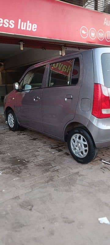 Suzuki Wagon R 2020 11