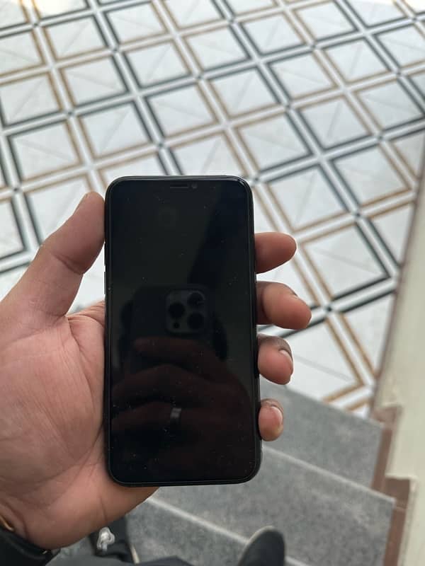 Iphone 11 pro green 1