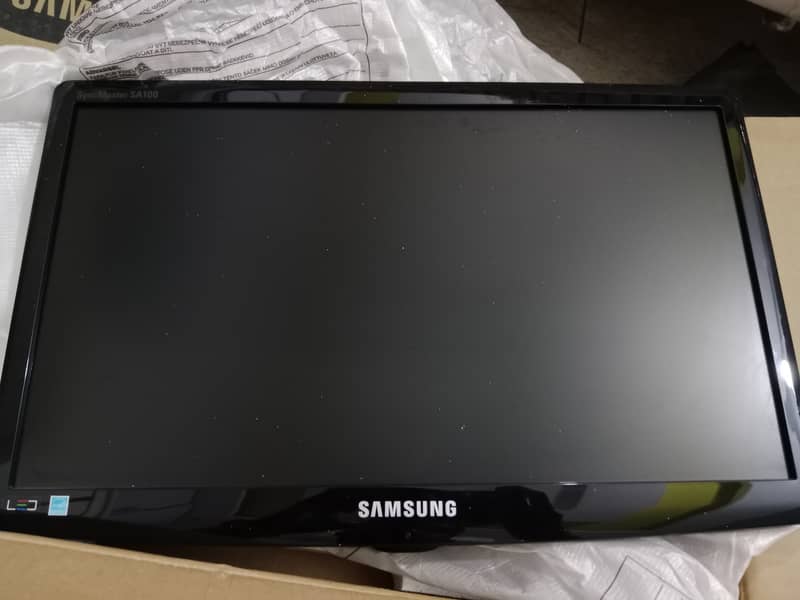 Samsung 19" led monitor 6