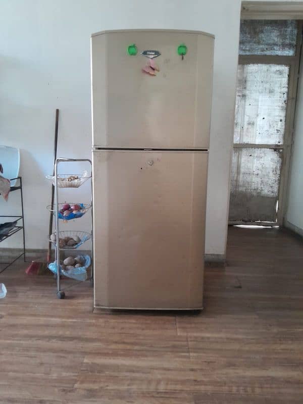 haier refrigerator in good condition 1