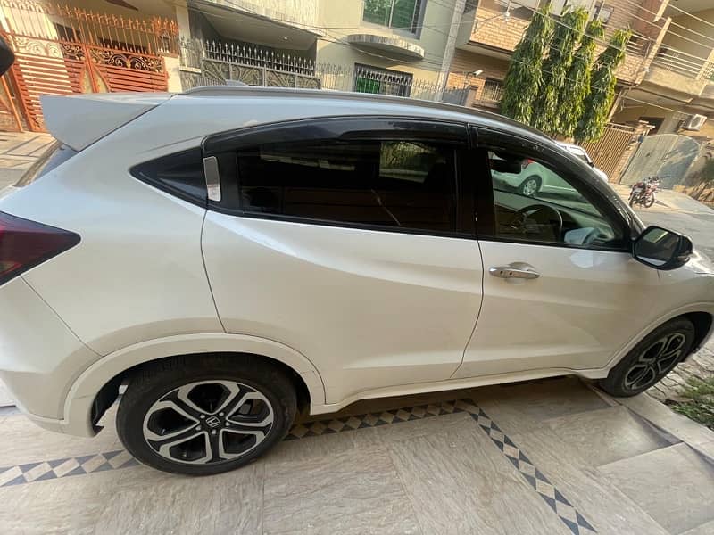 Honda Vezel 2015/20/21 Z Package Total Geniune 4