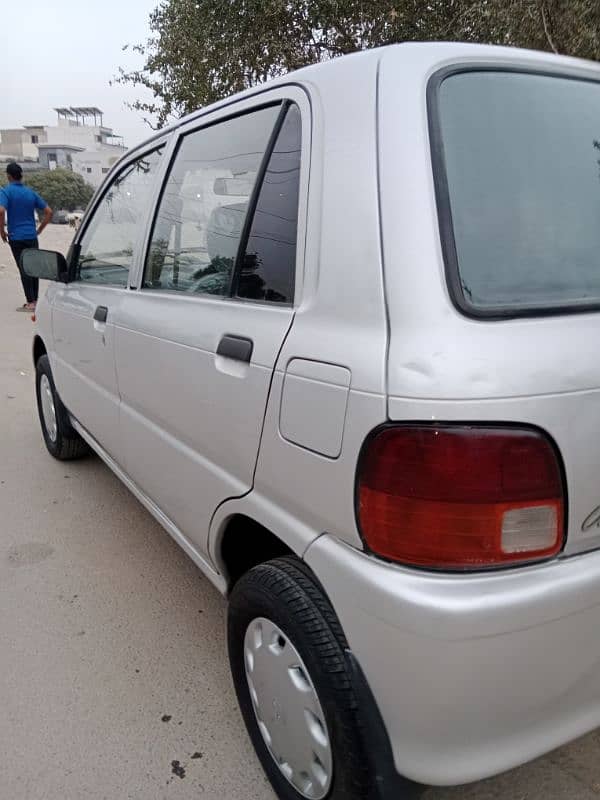 Daihatsu Cuore 2011 original auto 8