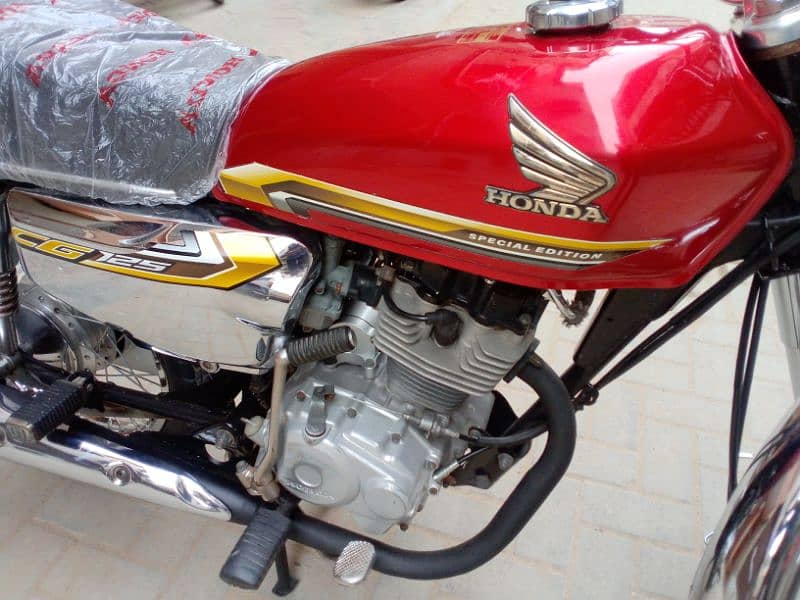 Honda 125 Hyderabad number 21 model 1