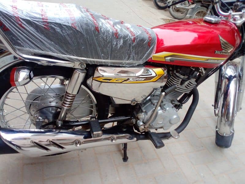 Honda 125 Hyderabad number 21 model 2