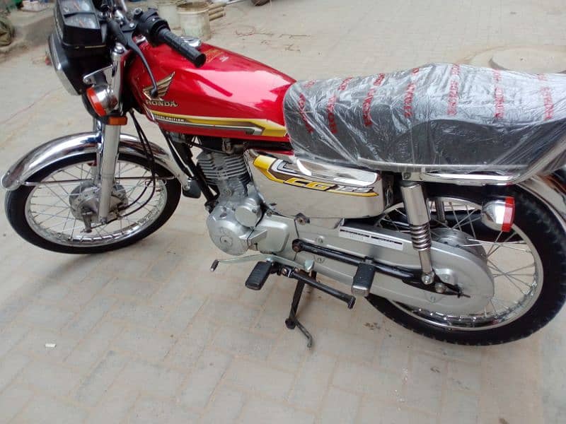 Honda 125 Hyderabad number 21 model 5