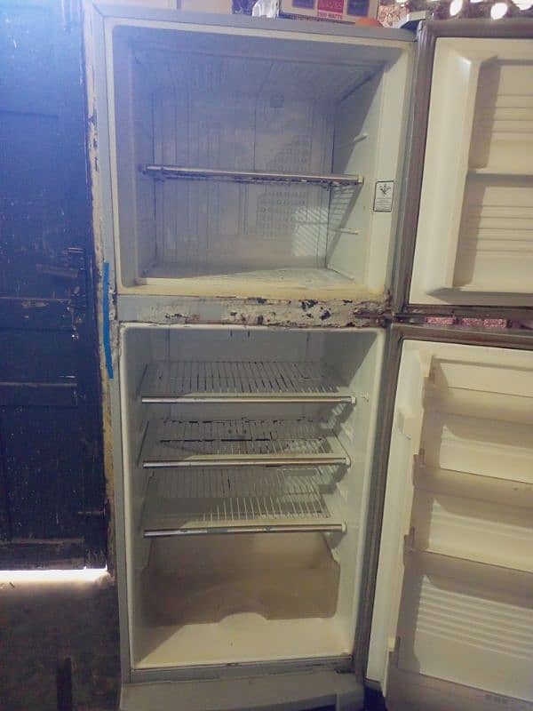 Dawlance Fridge for sale 5