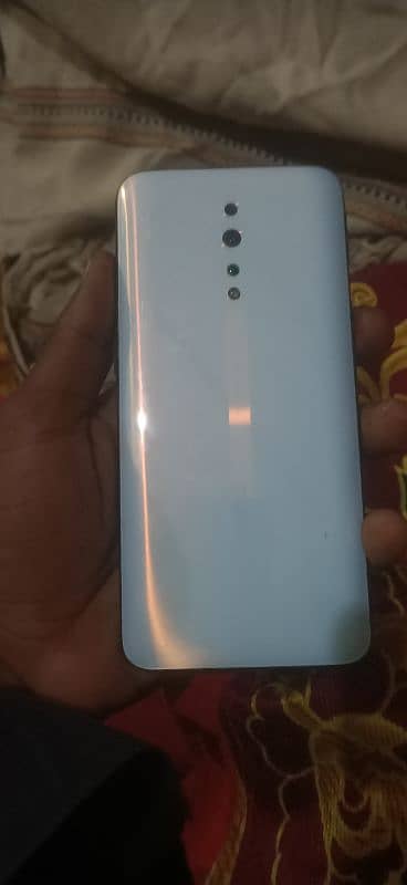 Oppo Reno Z 8 GB Ram 256 GB memory with fast c type cable Charger 0