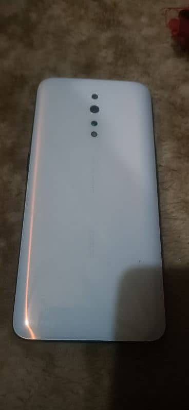 Oppo Reno Z 8 GB Ram 256 GB memory with fast c type cable Charger 3