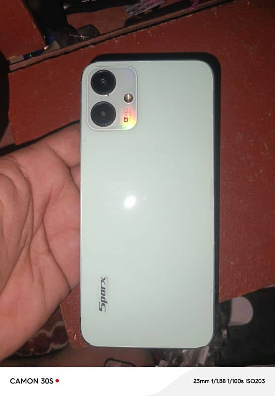 I sell sparx neo 5 plus 3gb ram 64 rom fon ok hy but ak line a gi 3