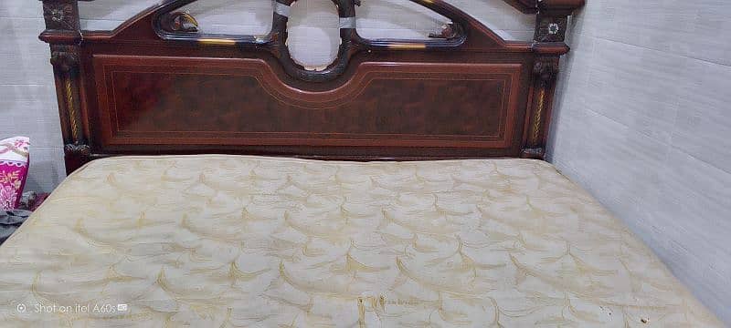 king size bed with mattress Almirah singhaar 11