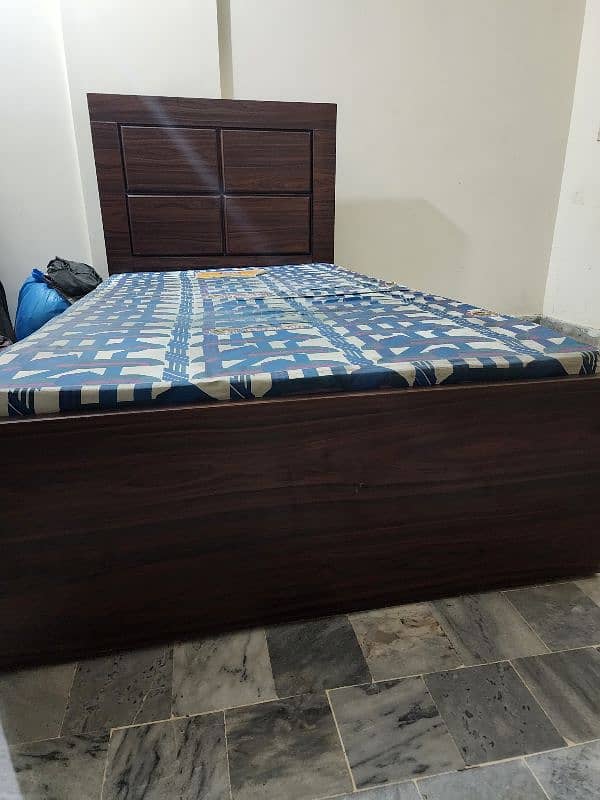 Single Bed 6 x 4 good condition. Slightly used 1