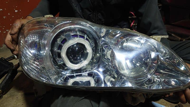 Head light's Corolla XLI. . . 1