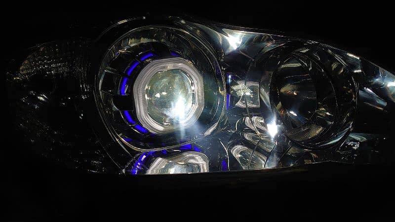 Head light's Corolla XLI. . . 4