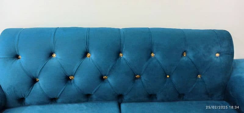 6 seater sofa set fully new no defect,no calls only message 1