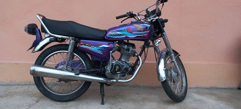 Honda CG-125 2009 3