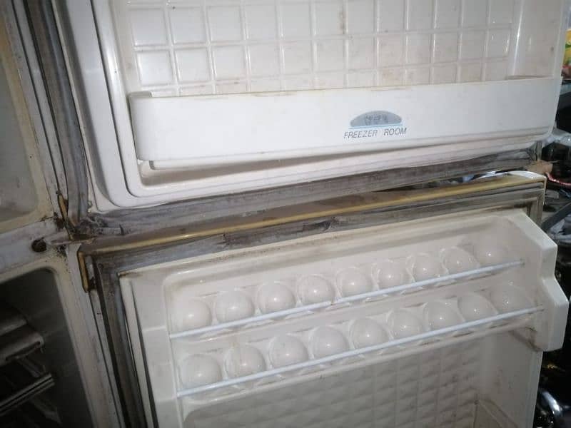 Dulance refrigerator medium size 3