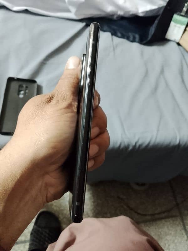 one plus 8 pro 4