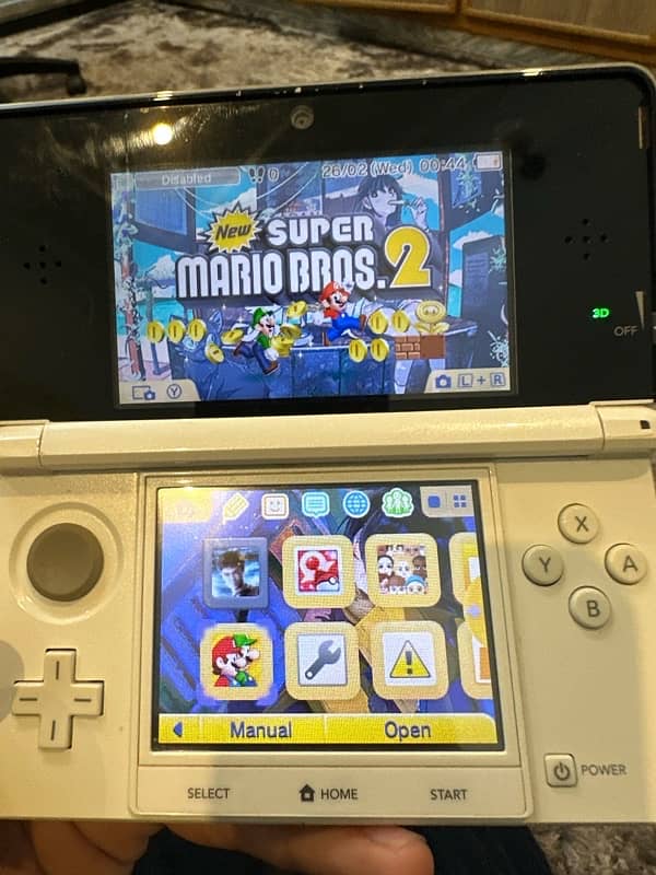 Nintendo 3ds just like new scratchless 10