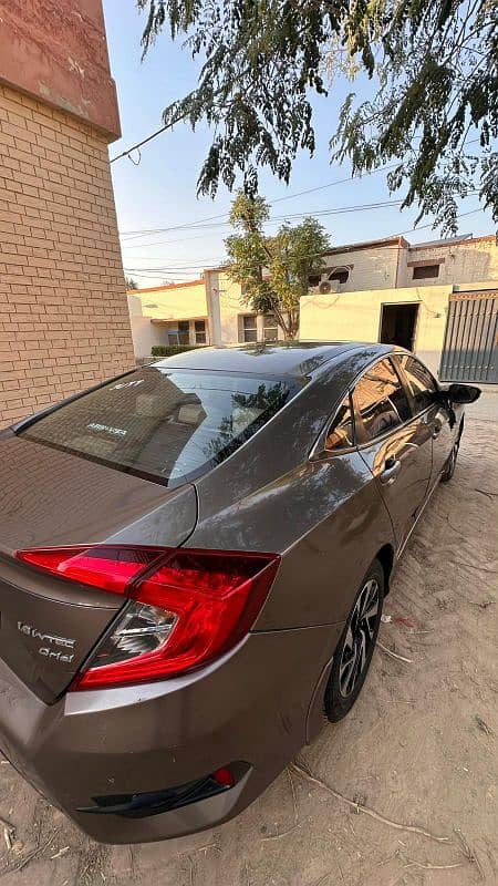 Honda Civic Oriel 2018 13