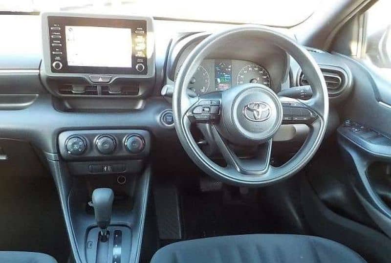 Toyota Yaris X Push Start 2021 6