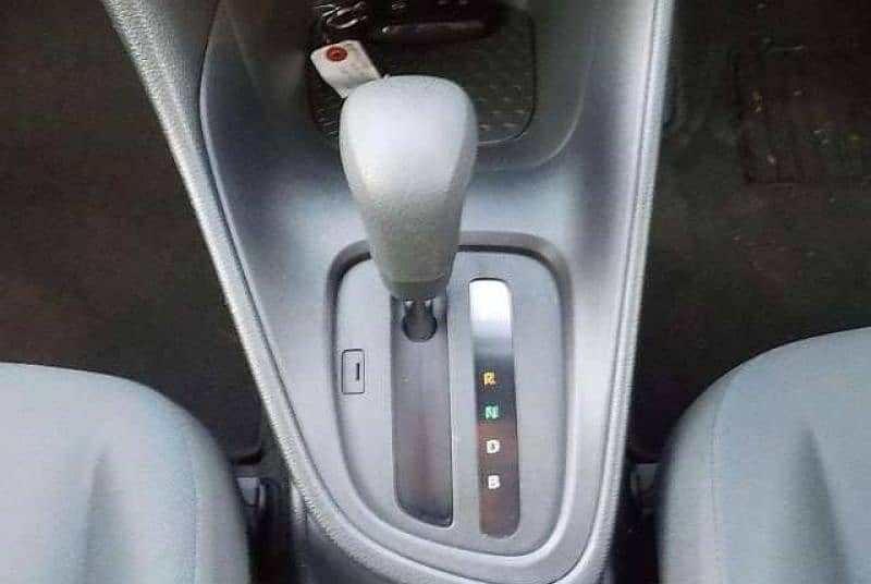 Toyota Yaris X Push Start 2021 8