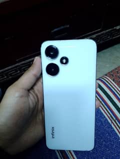 Infinix hot 30 play white clr