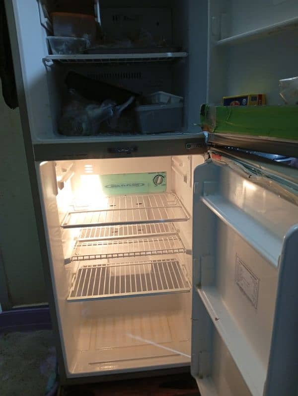 Second-Hand Fridge in Perfect Condition – Grab It Now! 1