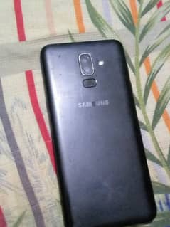 Samsung J8