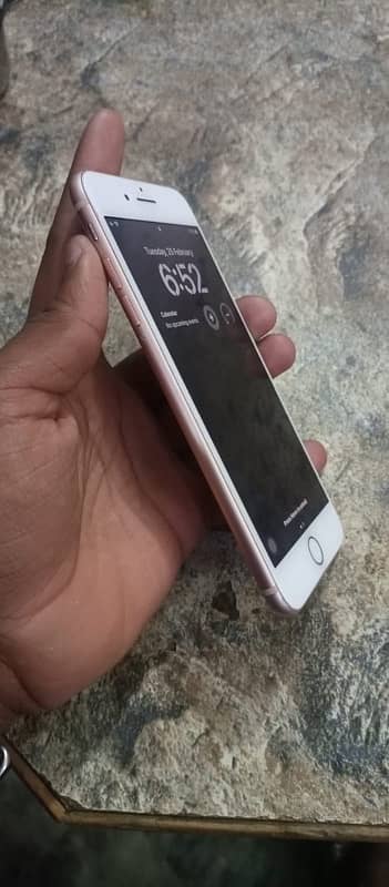 iPhone 8 Plus all ok 64gp Condition, 10.9 baipaas True Tone Active 2