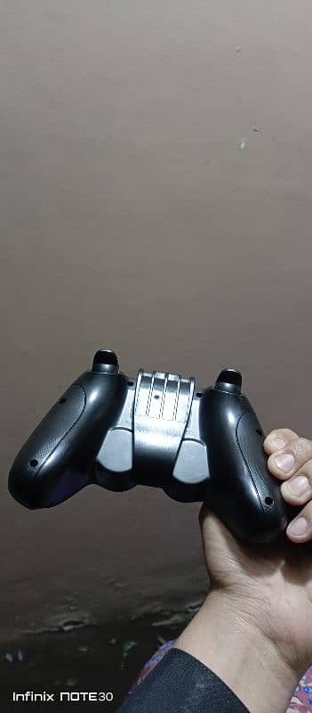 MOBILE BLUETOOTH CONTROLLER 7