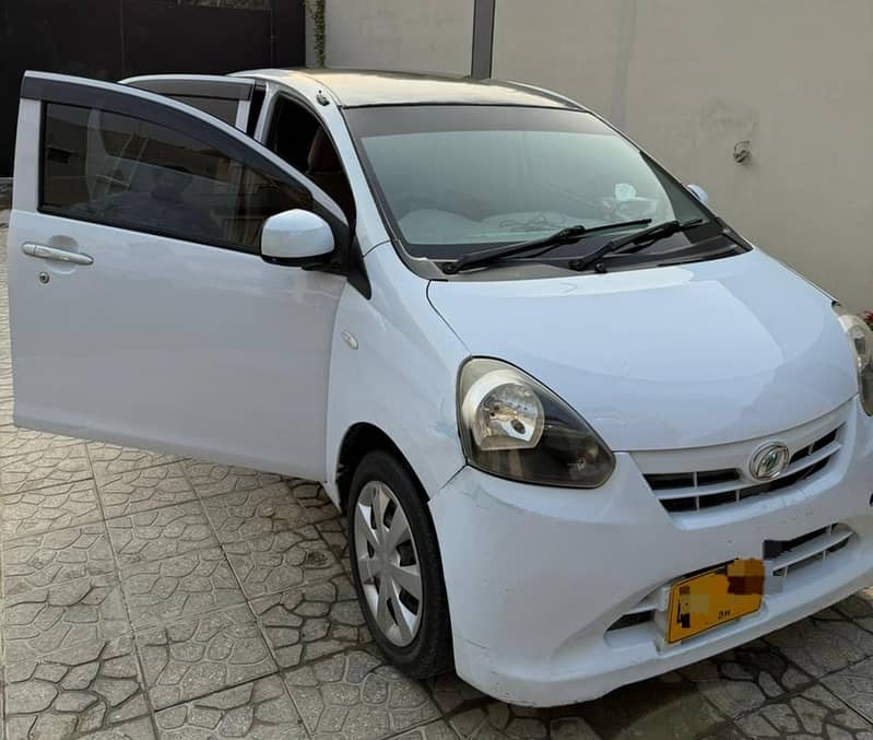 Daihatsu Mira model 2012 Reg 2017 LSA package 1