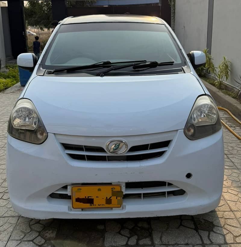 Daihatsu Mira model 2012 Reg 2017 LSA package 5