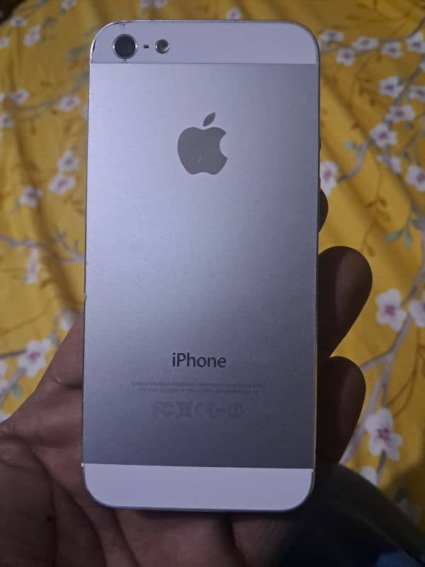 i phone 5 in very good condition non pta 0