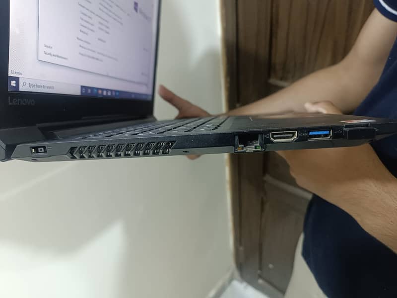 Lenovo V110 Business laptop 2