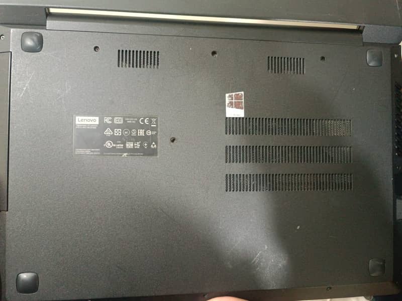 Lenovo V110 Business laptop 4