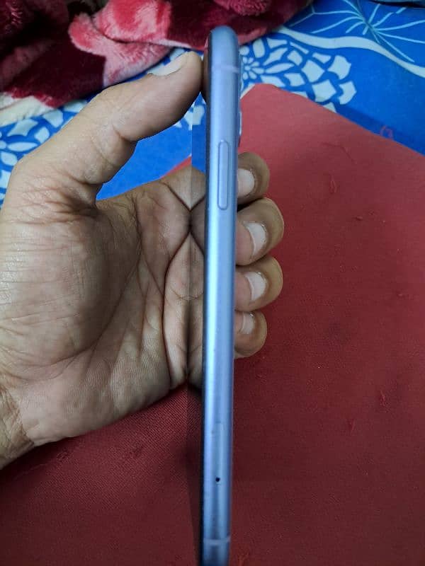 iPhone 11 Non-PTA 128 GB 1