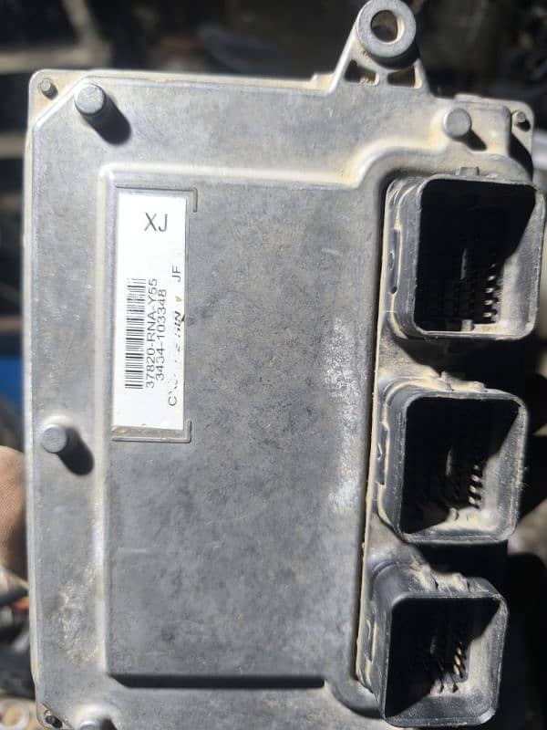 Toyota ALTs 1.6  honda civic Brv ECU 3