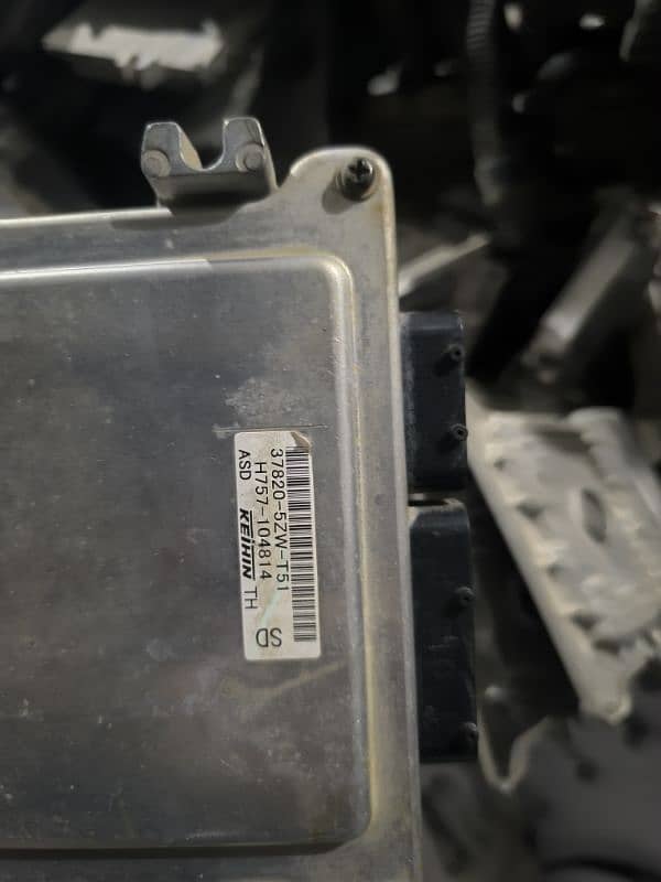 Toyota ALTs 1.6  honda civic Brv ECU 5