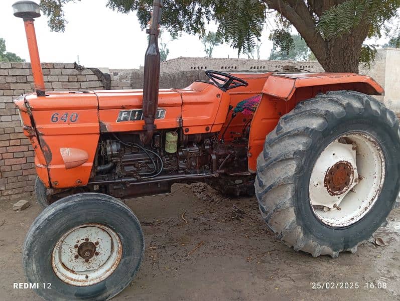 FIAT 640 Tractor 6