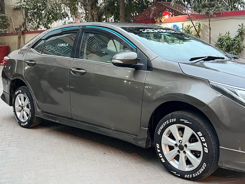 Toyota Altis Grande 2015 3